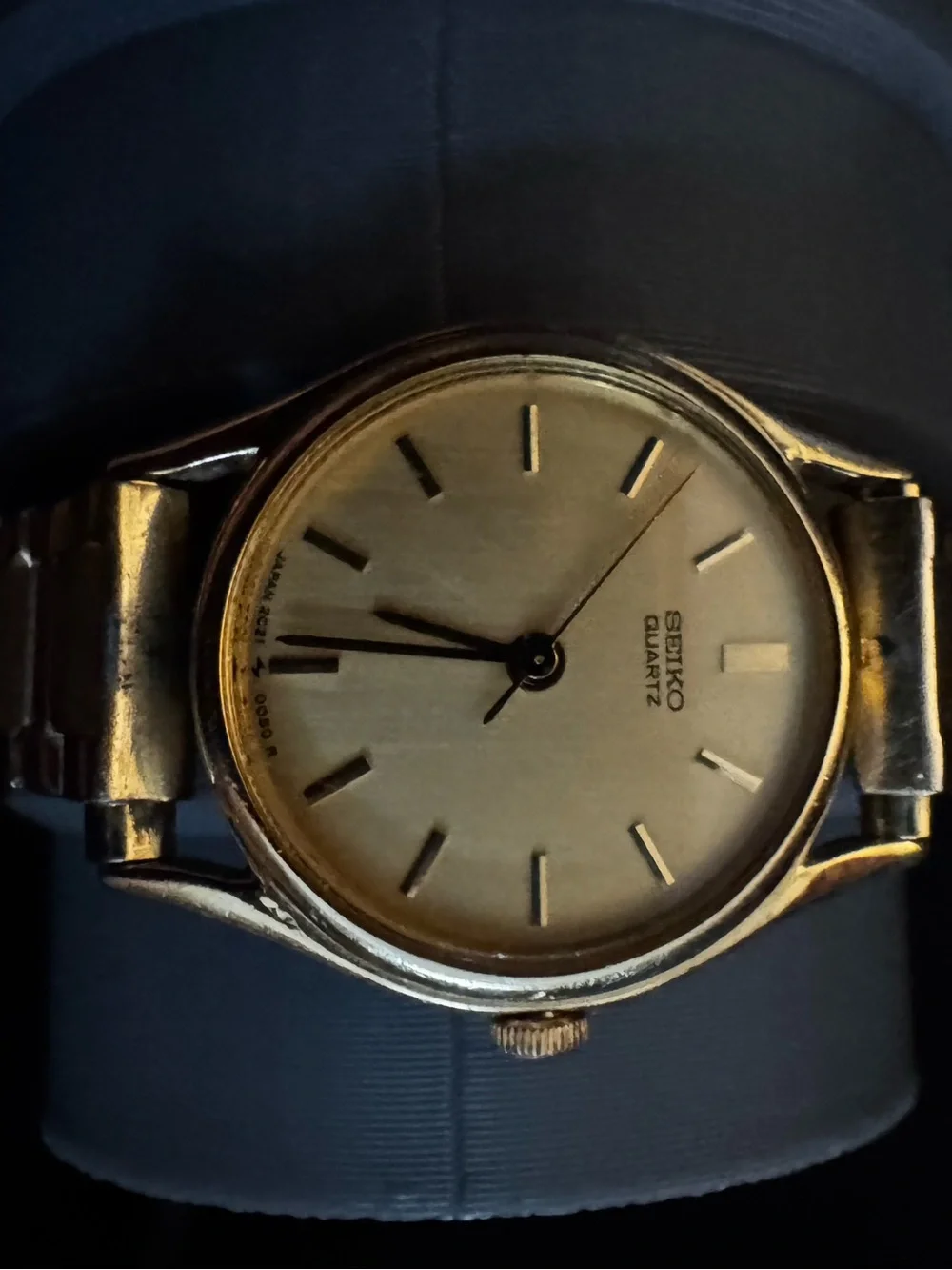 Seiko Gold Tone Ladies Quartz Watch with Gold Dial